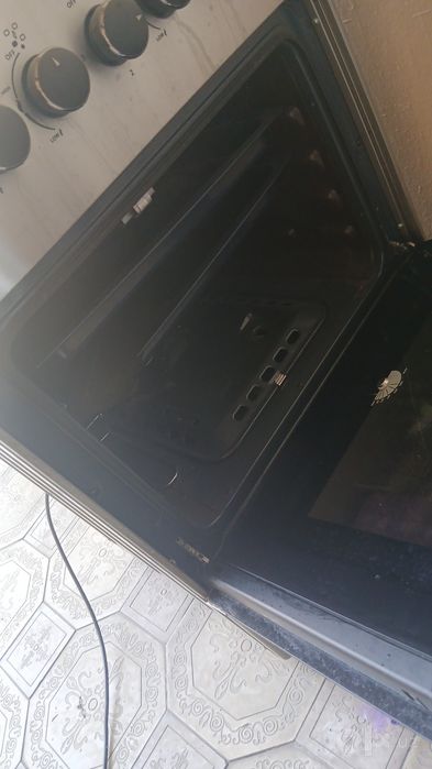 Gaz plita yaxshi xolatda ishlaydi