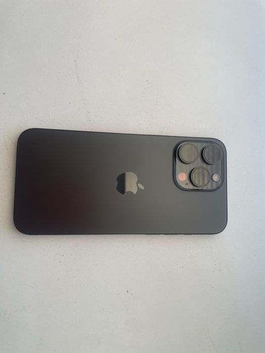 Iphone 15 pro max 256gb в отличном состоянии