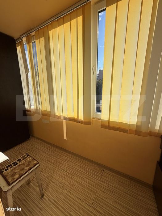 Apartament cu 3 camere, 52 mp, zona Dambu