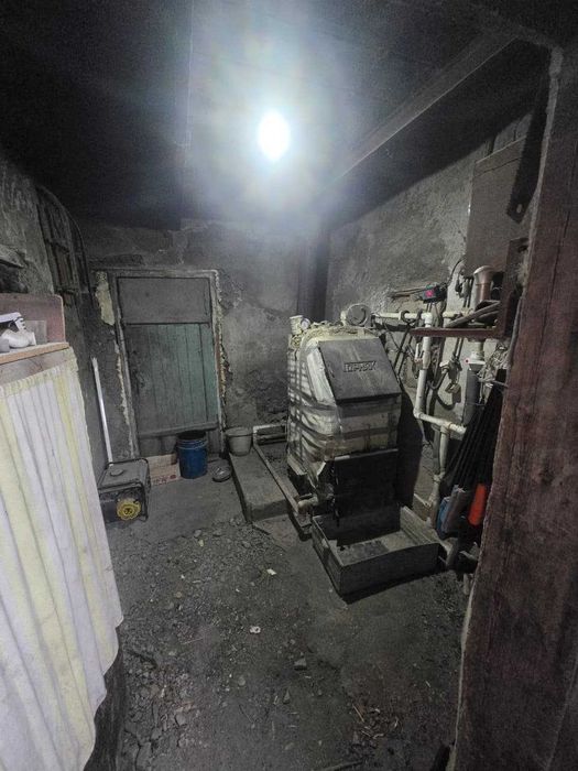 Продаётся добротный отдельно стоящий дом 100 м²