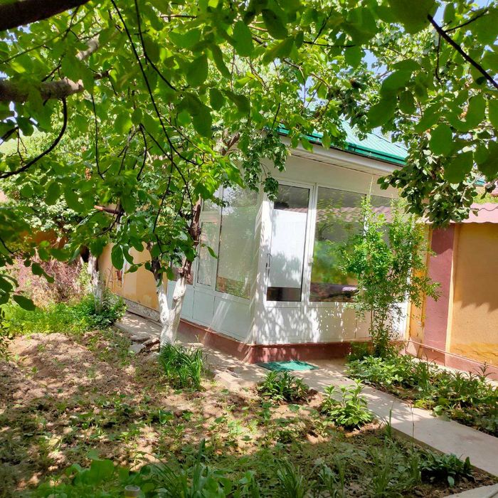 ховли (коттедж) сотилади