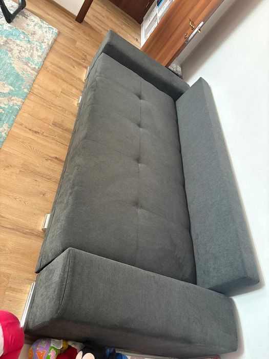 Vând canapea extensibila