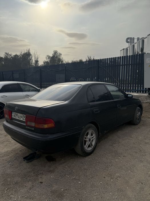 Живая Тайота карина Е 1996