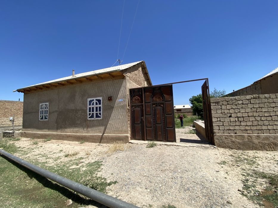 Uy sotiladi g’uzor