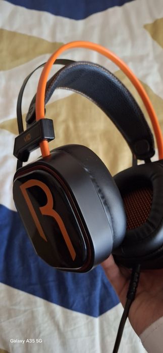 Продаю наушники игровые moradi v10