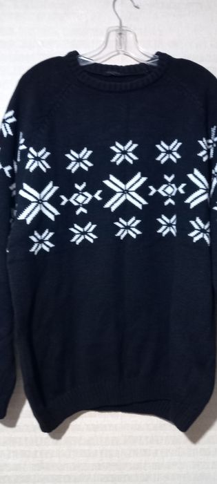 Мужской теплый свитер,