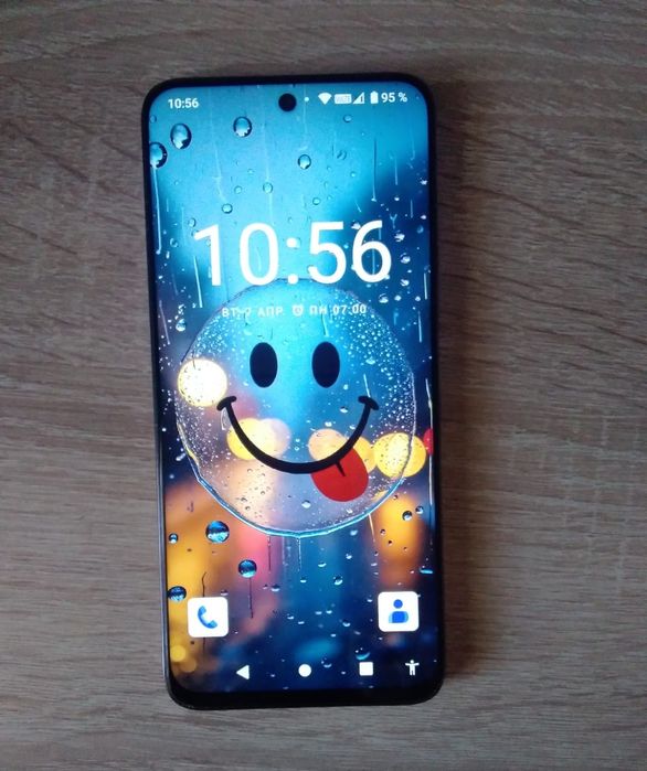 Продам смартфон WIKО T50 Milan