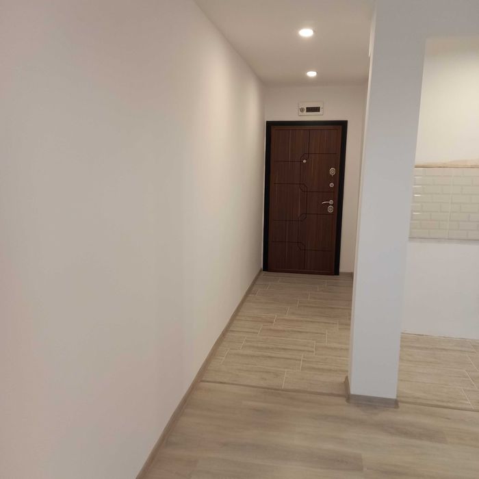 Продава се Едностаен апартамент в Разград, Освобождение - 33 кв.м за 1468 €/кв.м - Снимка #3