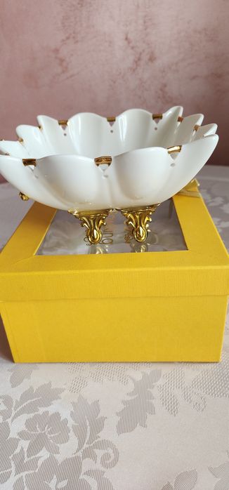 Керамическая конфетница