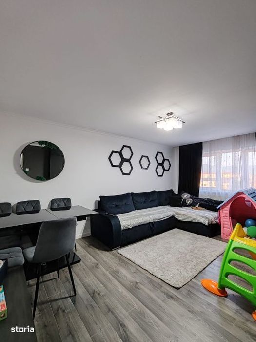 Apartament 3 camere, 71 mp, zona Hotvon — fotografia 1