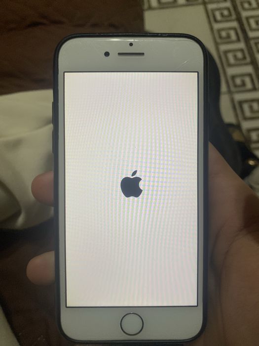 Vand iphone 8 merge perfect