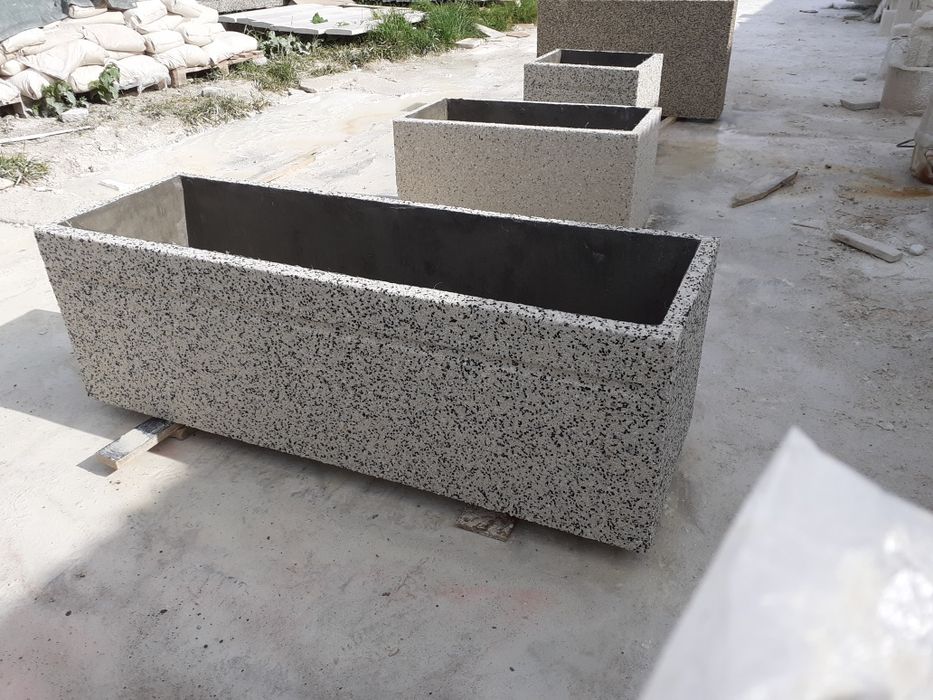 vaza ghiveci jardiniera beton mozaic