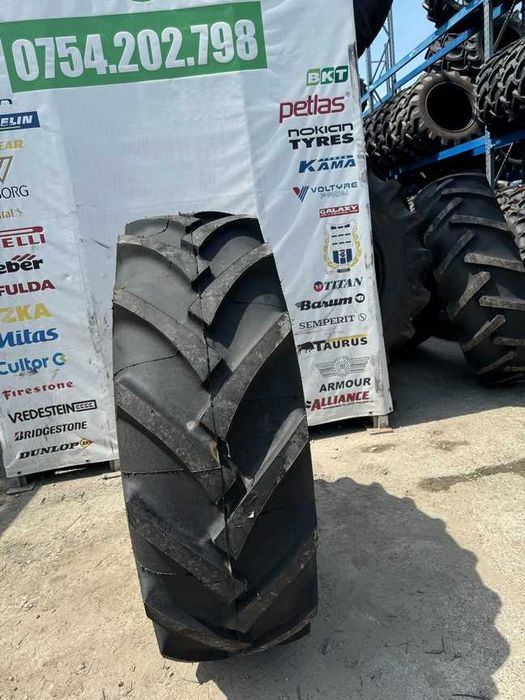 Marca MITAS cu 14 pliuri 16.5/85-24 pentru combina