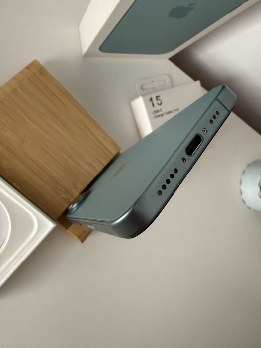 iPhone 16, 128Gb, Bat 88%, la cutie