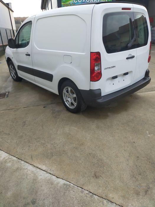 Vând Citroen berlingo