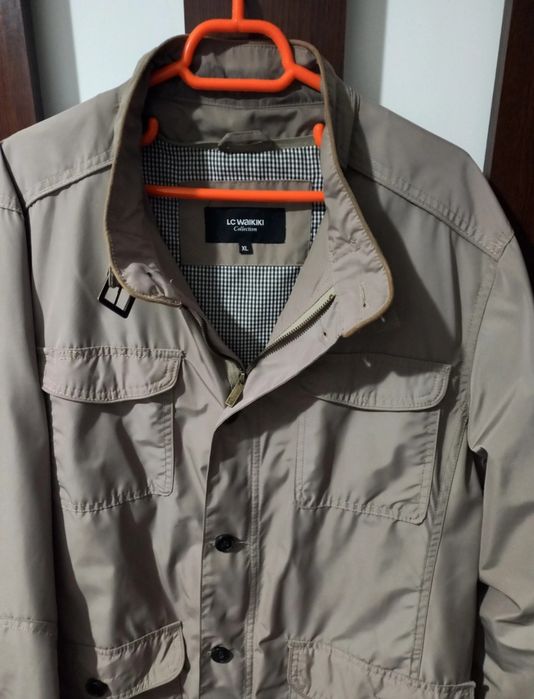 Jacheta barbati primavara material jeans marimea 48-50 sau XL perfect