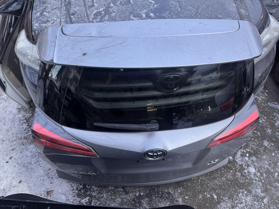 Крышка багажника рав4