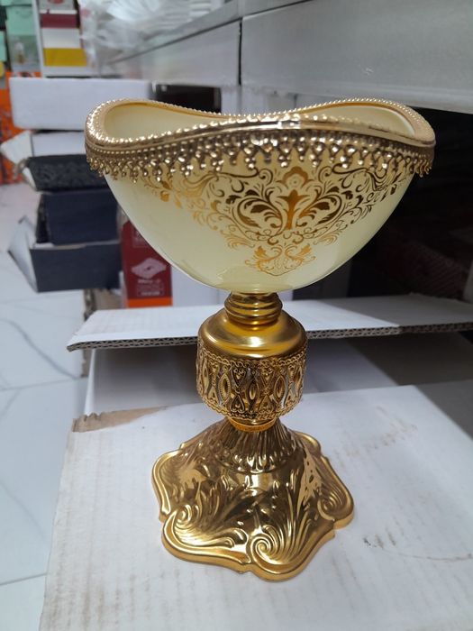 Продам новый  сервиз  Богема