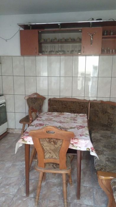 Casă de închiriat