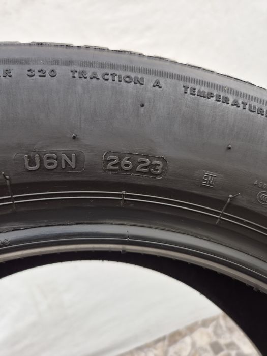 2бр 205 60 16 Bridgestone летни 23г