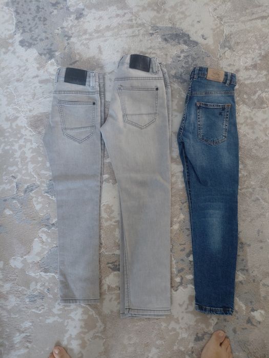 Vand lot de blugi copii