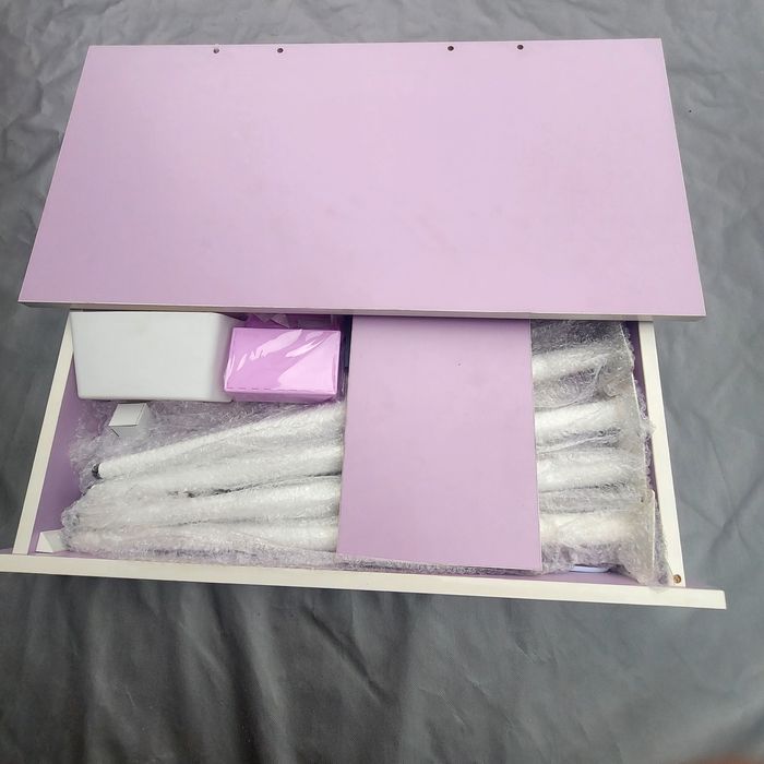 Детский туалетный столик