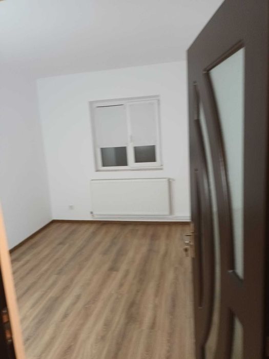 Apartament de 3 camere decomandat, Măcin, Tulcea