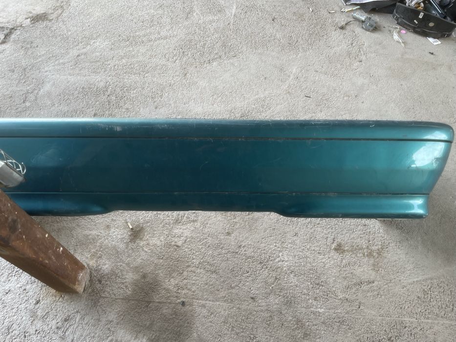 Продам Бампер мерс w202