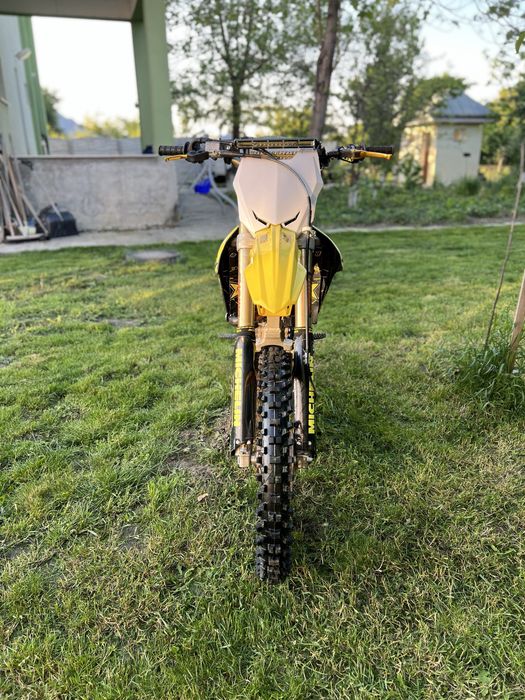 Suzuki RM-Z 450, 30 ore impecabil[yamaha, honda, kawasaki, ktm)