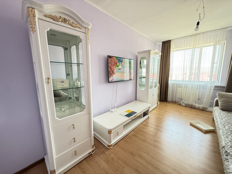 Продам стенку в гостиную