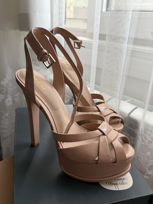 Босоножки бежевые Aldo