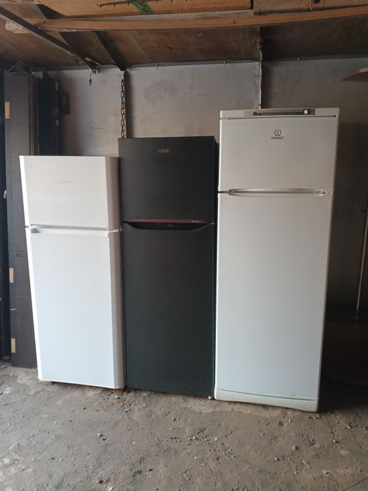 Холодильник лар сотилади