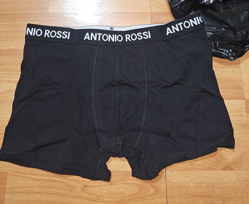 Vand pachet boxeri Antonio Rossi