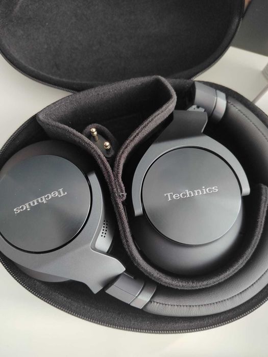 Technics EAH-A800E-K – с гаранция, пълен комплект, без забележки