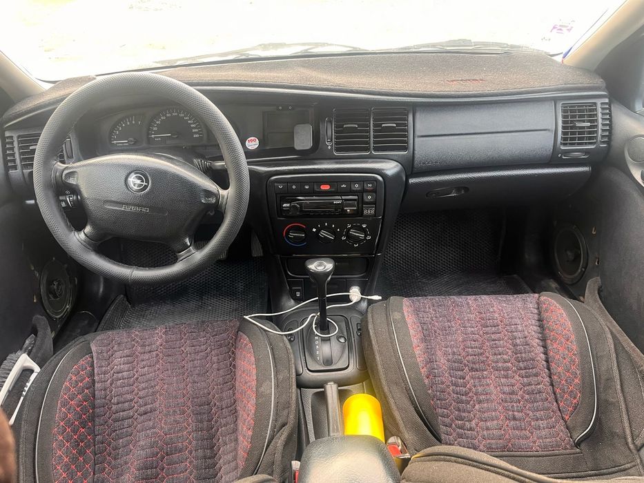 Опель вектра 2001г, 1.8обьем