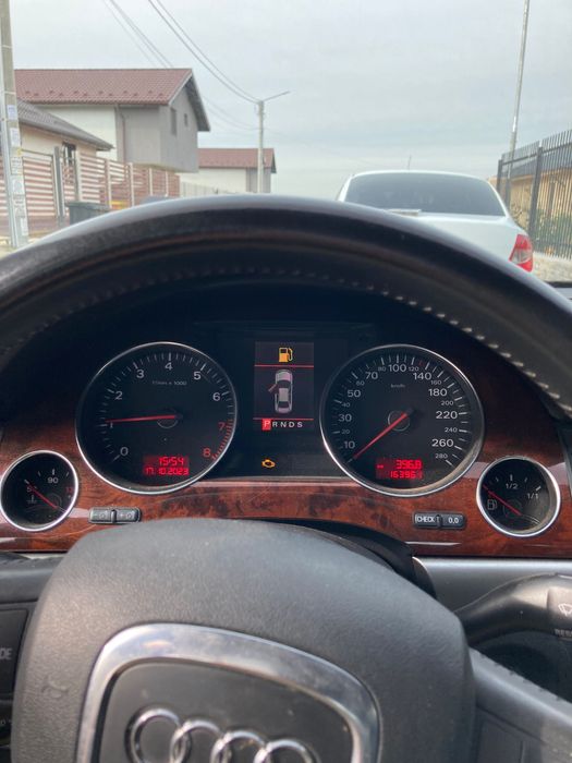 Ornamente / trim bord / usi mahon Audi A8 d3 europa