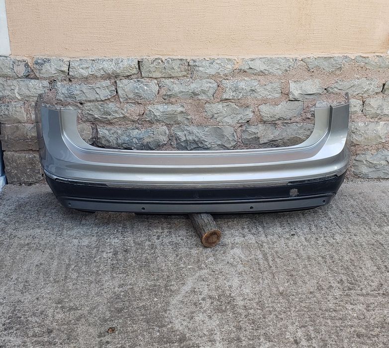 zadna bronq VW Toaran 2016-20g.