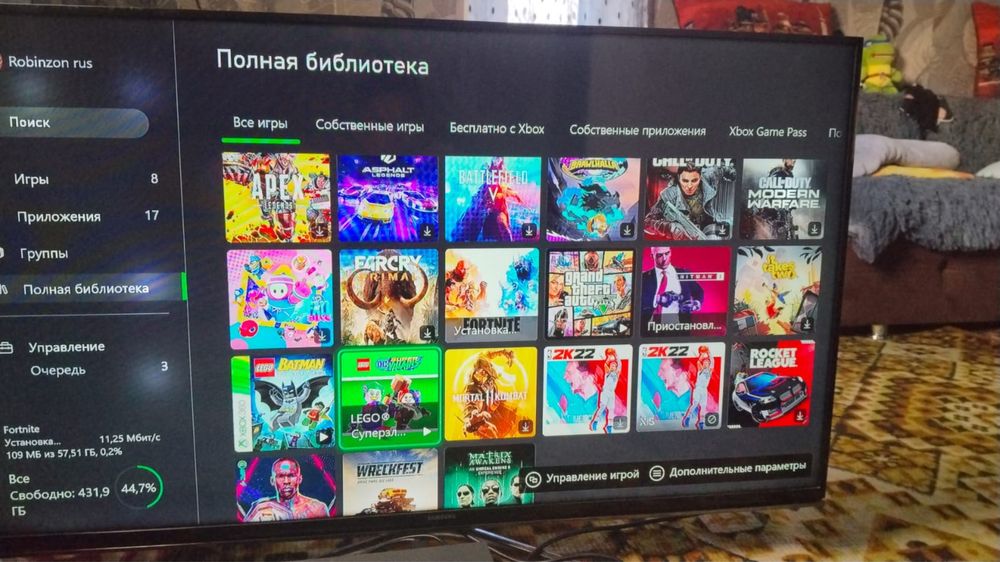 Продам xbox one x 1tb gold edition