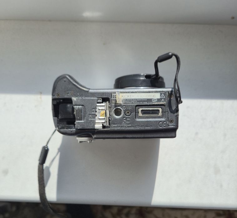 Kodak EasyShare DX7630 + husă – cameră digitală vintage / pentru piese