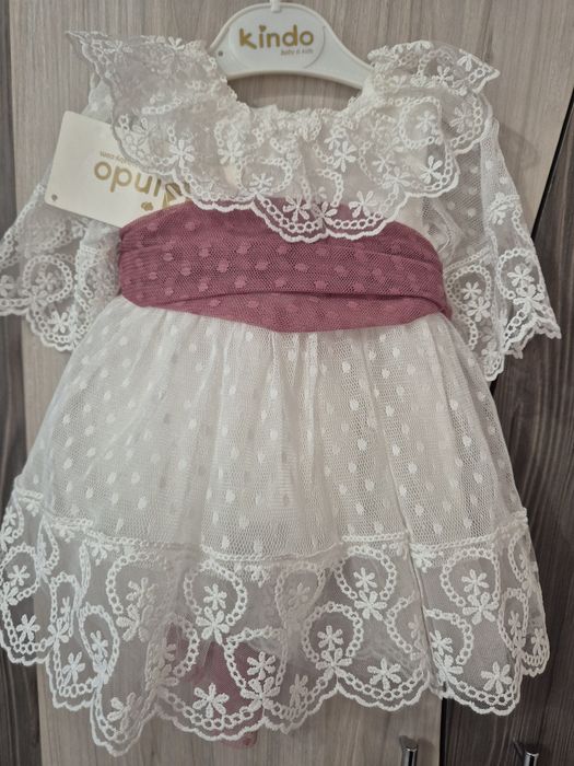 Официална дантелена рокля за бебе