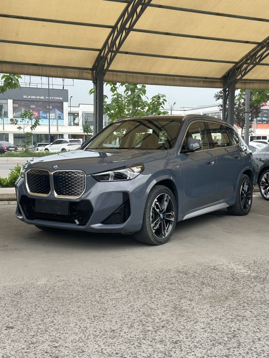 BMW ix1 30L xDrive - AWD 2025 с пробегом в наличии