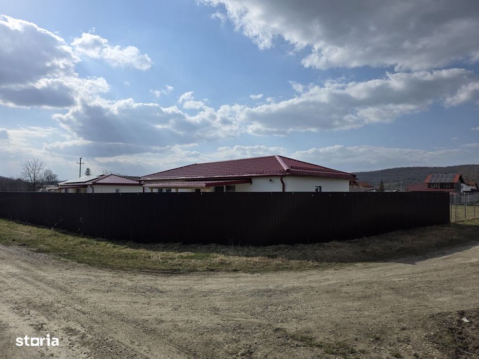 Casa + Teren 416mp Podu Oltului Harman Brasov