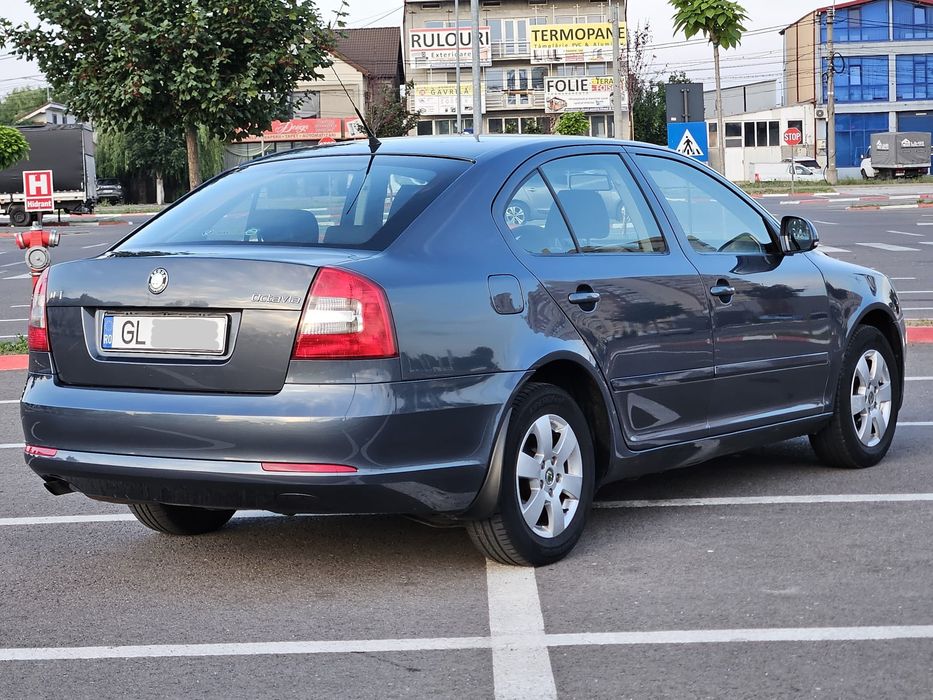 SKODA Octavia 2010 — imagine 3