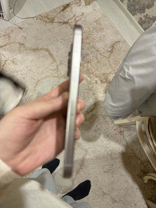 Iphone 15 pro max. 85% yomkost