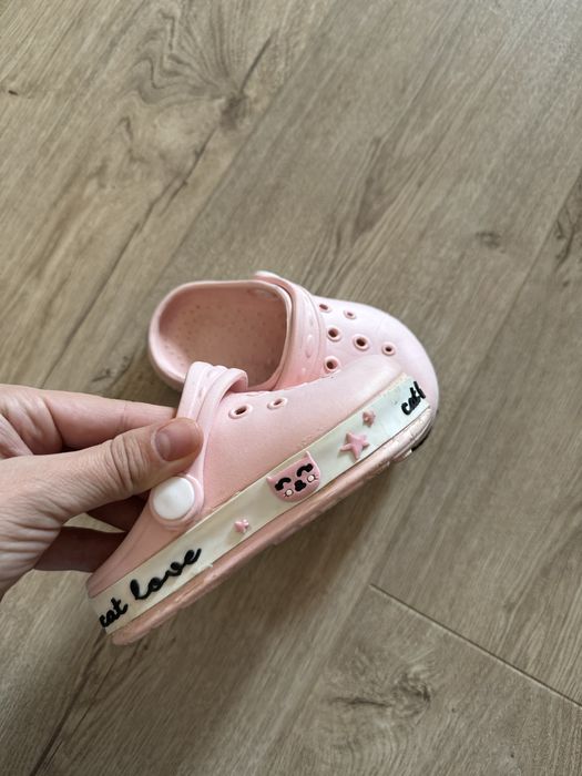 Шлепки, кроксы 24 размер