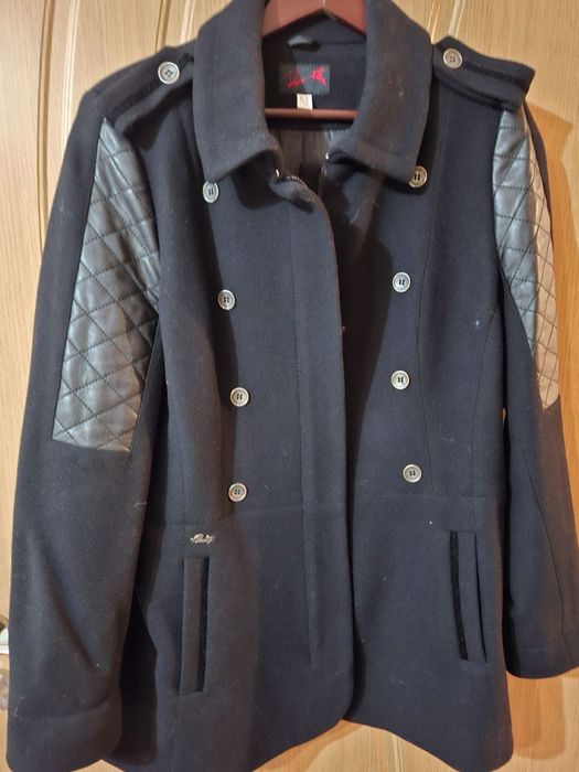 Есенно дамско палто