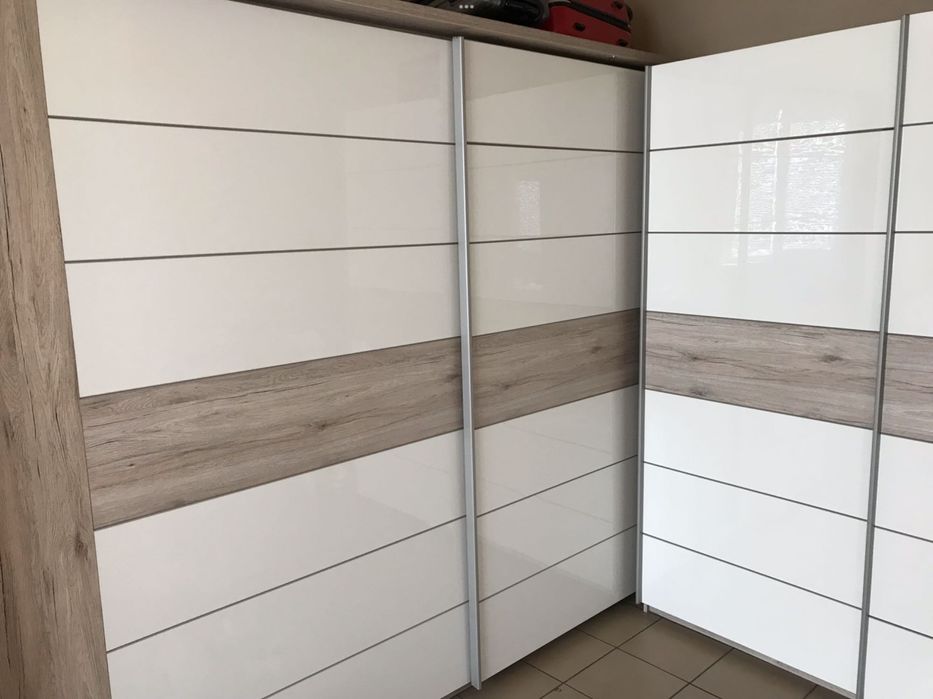 2 Гардероба с плъзгащи врати