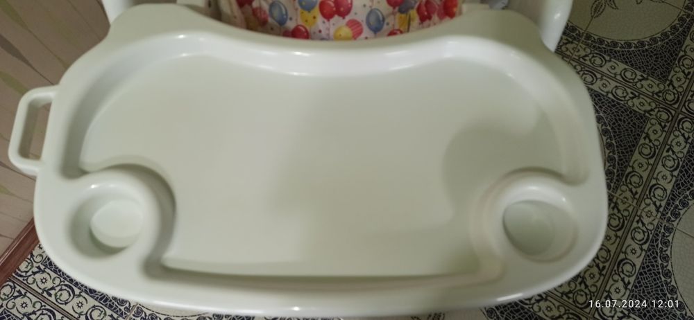 Продам детский стульчик для кормления