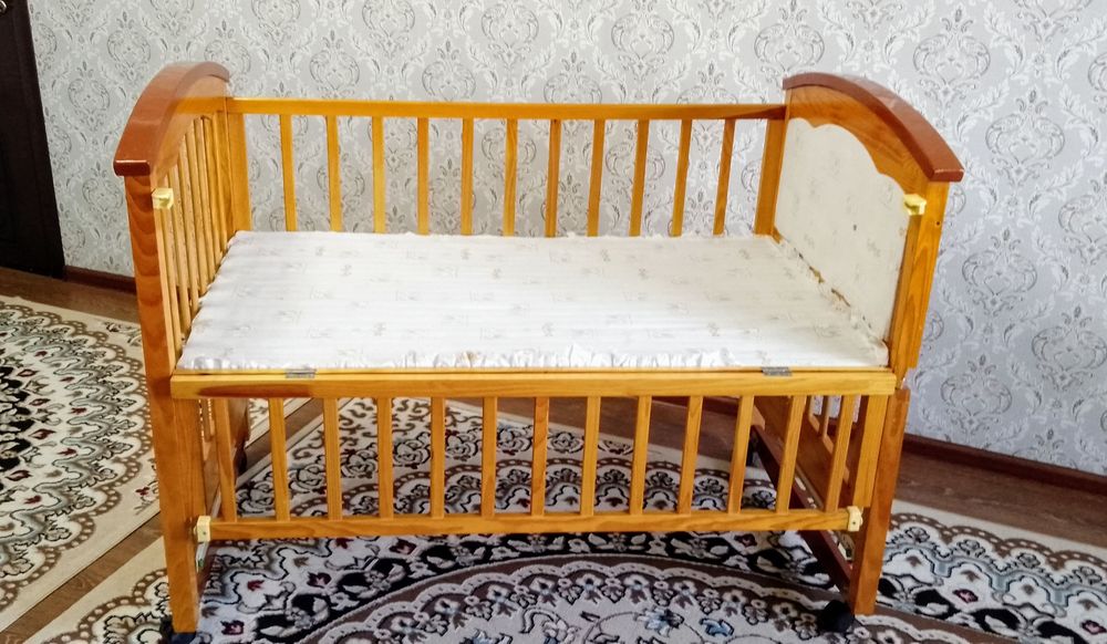 Детская кровать.