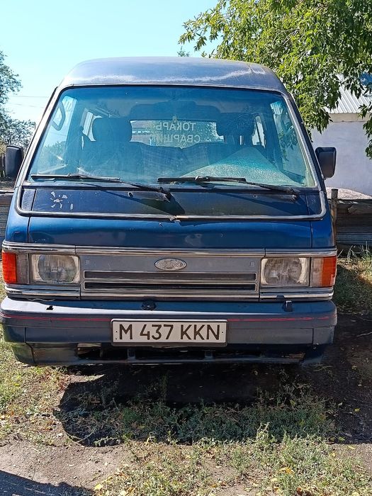 Продам бус Форд Эконован.